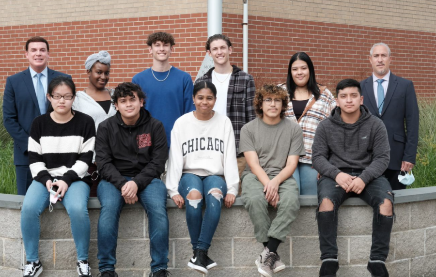 The Ross Top 10 students pose with Principal Callan.