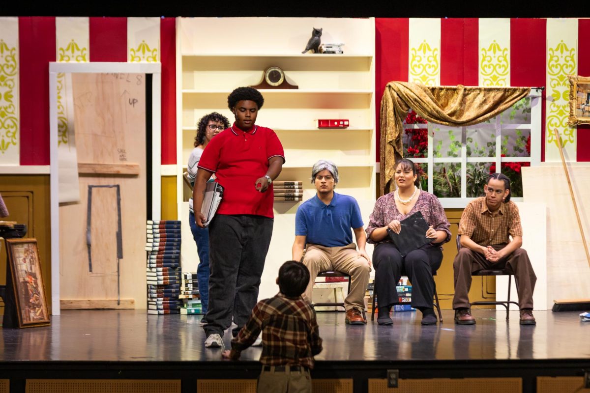 Lorenzo Sanseverino as Billy Carewe, Keily Guzman as Marla "Smitty" Smith (Behind), then from left to right; Isaac Alvarado as Henry Benish, Selena Caneses as Polly Benish, and Aidyn Mendoza as Saul Watson.